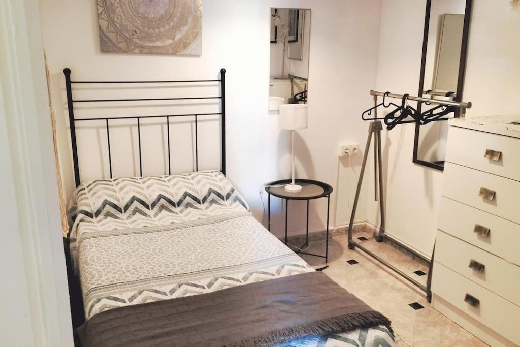 Bonito Apartamento De Dos Dormitorios En El Centro Y Calle San Miguel Torremolinos Extérieur photo